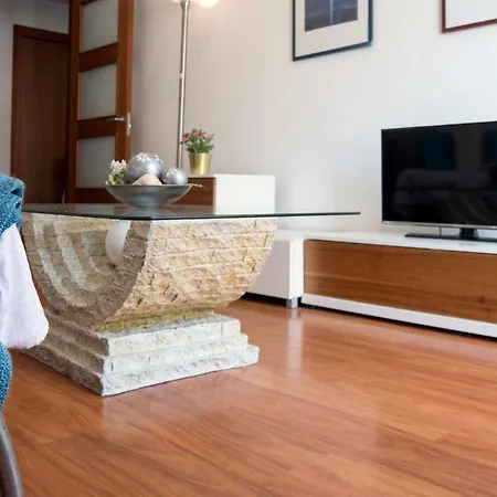 Pompeu Bx2 شقة *